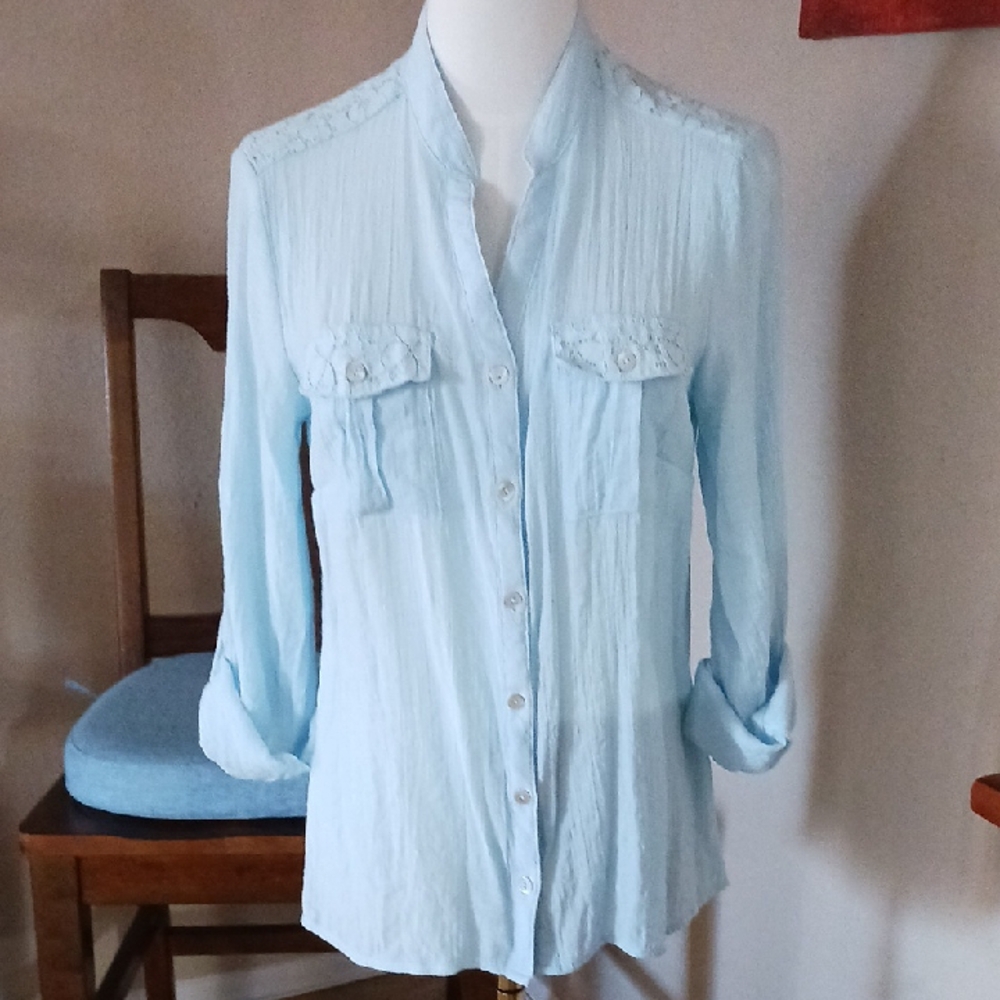NY Collection Light Blue Button-Down Shirt